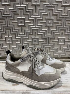 ShuShop Women's Chunky Lace-Up Sneakers in Light Gray and White
